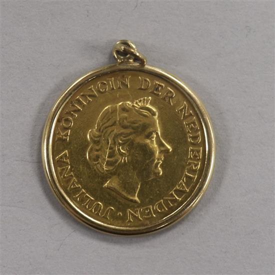 A Dutch gold commemorative medal, 9.1g overall